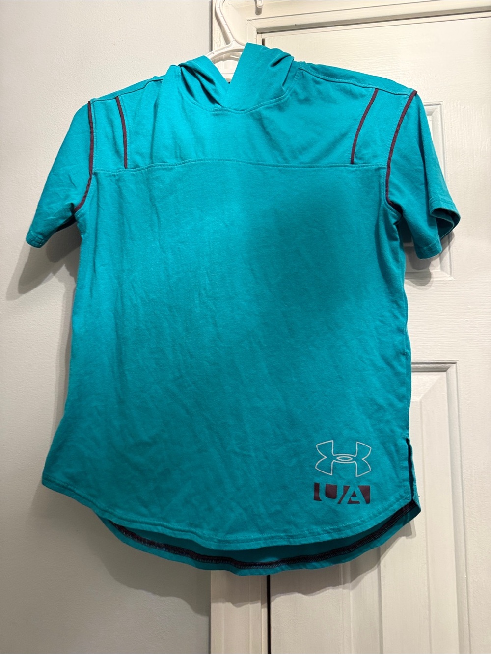 Under Armour Turquoise Short Sleeve Hoodie with Maroon Accents